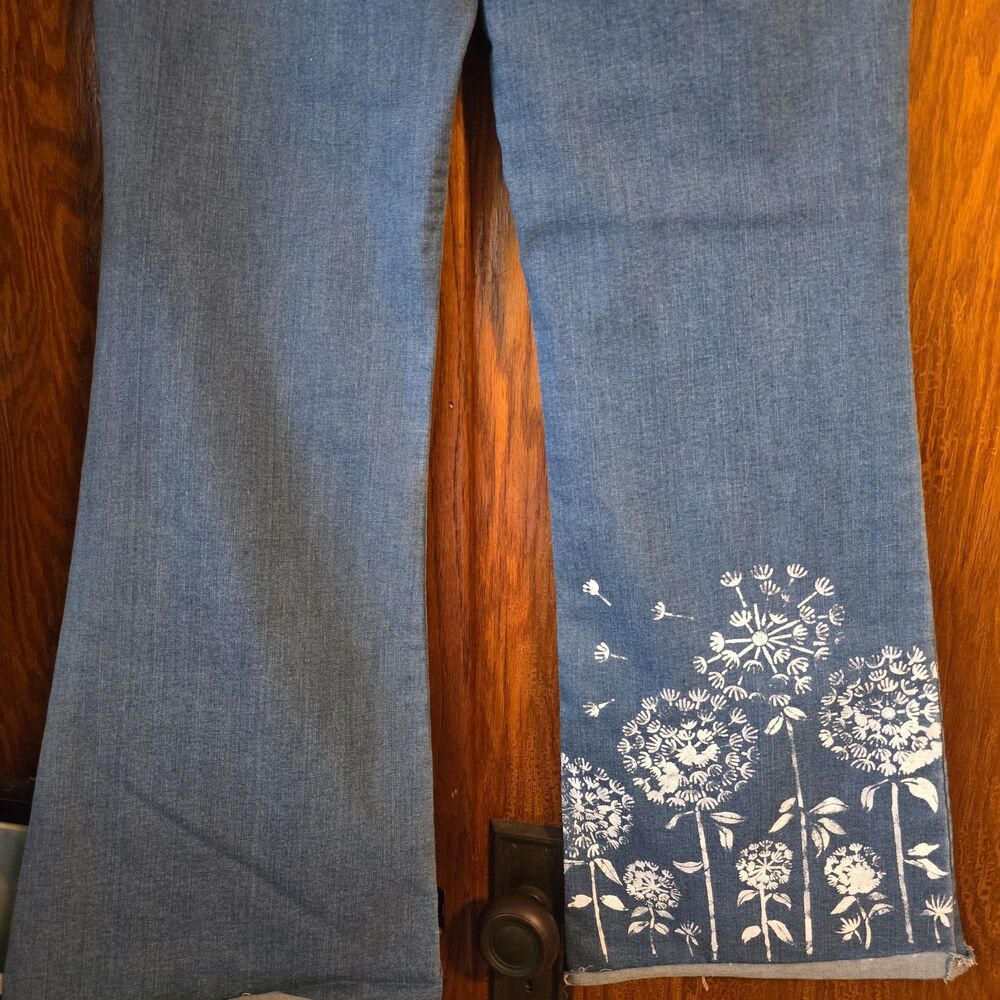 HANDCRAFTED Upcycled Denim Jeans HANDPAINTED Bell Bottoms Floral Design Size 14 - Picture 10 of 12